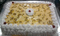 /album/imagens/bolo-trufado-de-chocolate-com-mousse-de-maracuja-jpg/